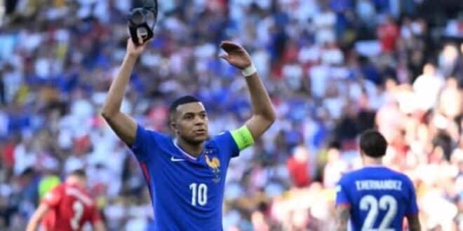 تشكيل مباراة فرنسا ضد بلجيكا