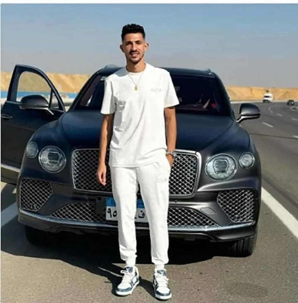 أحمد فتوح لاعب نادي الزمالك 