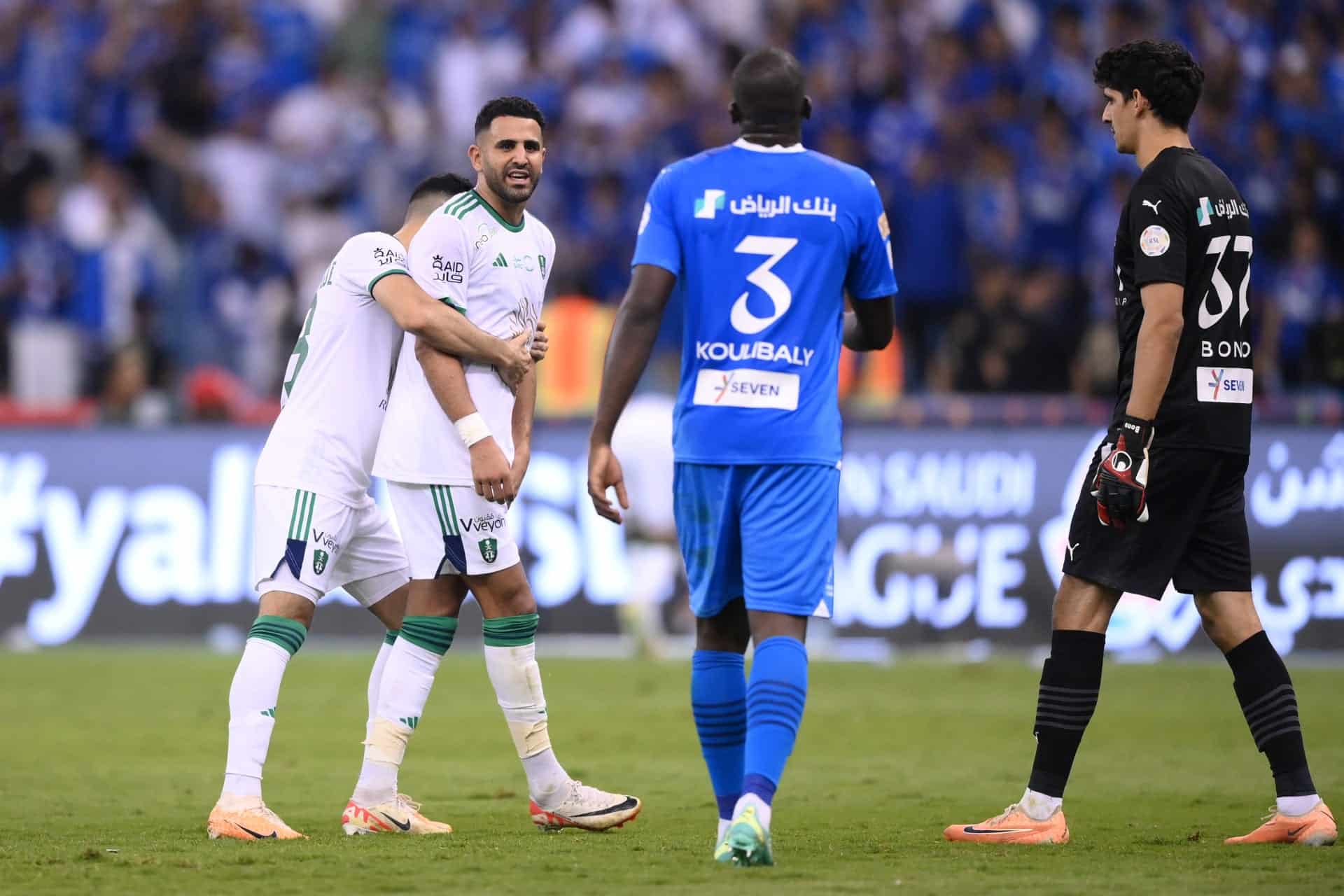 موعد مباراة الأهلي والهلال في الدوري السعودي والقنوات الناقلة