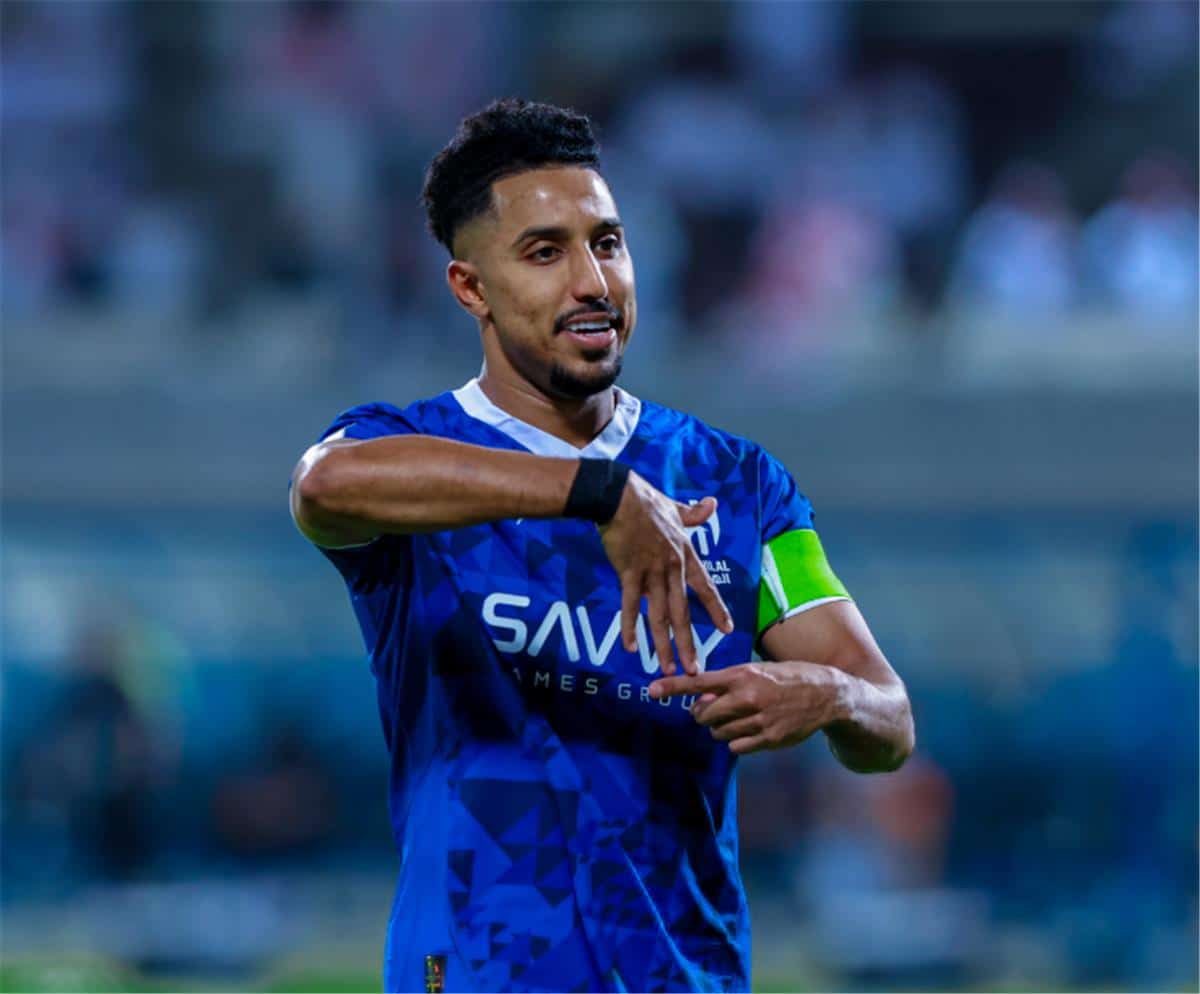 موقف سالم الدوسري من مباراة الهلال والأهلي في الدوري السعودي.. قرار حاسم