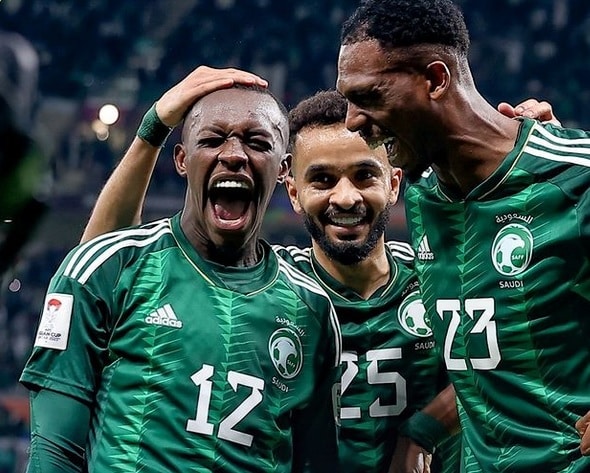 القنوات المفتوحة الناقلة لمباراة السعودية وإندونيسيا في تصفيات كأس العالم 2026