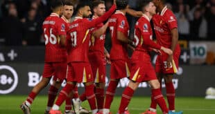 القنوات الناقلة لمباراة ليفربول وأستون فيلا اليوم في الدوري الإنجليزي 2025/2024