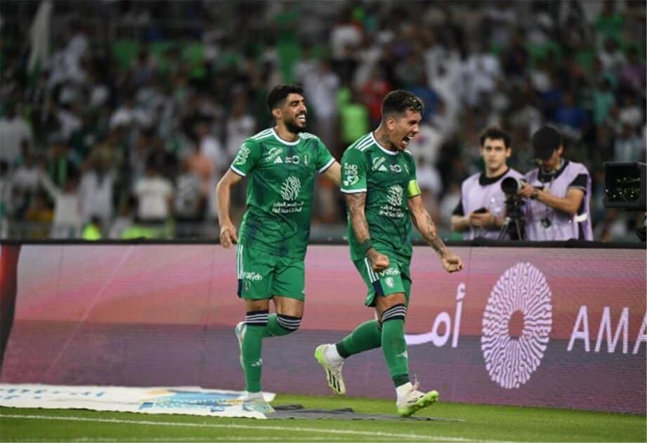 القنوات الناقلة لمباراة الأهلي والوحدة اليوم