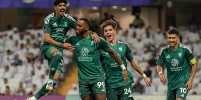 الأهلي السعوديمعلق مباراة الأهلي والتعاون اليوم السبت في دوري روشن السعودي 2025/2024 والقنوات الناقلة
