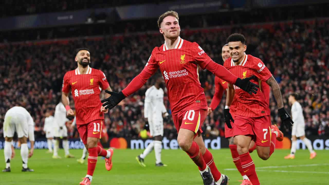 موعد مباراة ليفربول وتوتنهام في الدوري الإنجليزي 2025/2024 والقنوات الناقلة