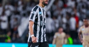 موعد مباراة الشباب والفتح في دوري روشن السعودي 2025/2024 والقنوات الناقلة