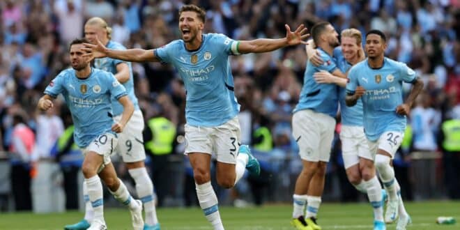 القنوات الناقلة لمباراة مان سيتي وإيبسويتش تاون اليوم في الدوري الإنجليزي 2025/2024