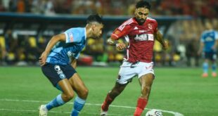 معلق مباراة الأهلي وبيراميدز اليوم الأحد في الدوري المصري 2025/2024 والقنوات الناقلة