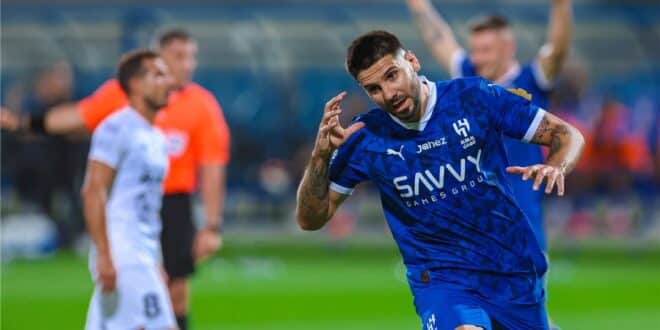 معلق مباراة الهلال والأخدود اليوم الجمعة في دوري روشن السعودي 2025/2024 والقنوات الناقلة