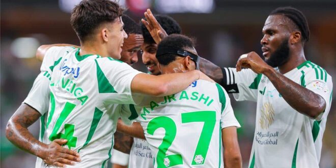 القنوات الناقلة لمباراة الأهلي والقادسية اليوم في دوري روشن السعودي 2025/2024