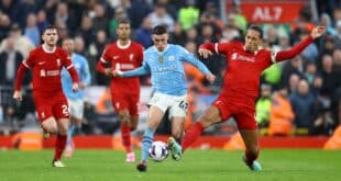 القنوات الناقلة لمباراة ليفربول ومانشستر سيتي اليوم الأحد في الدوري الإنجليزي 2025/2024