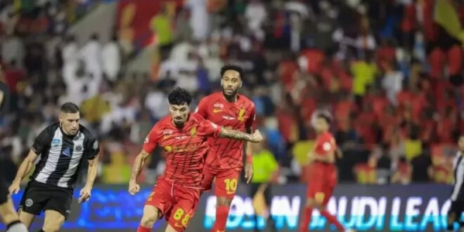 معلق مباراة الشباب والقادسية اليوم الخميس في الدوري السعودي 2025/2024 والقنوات الناقلة
