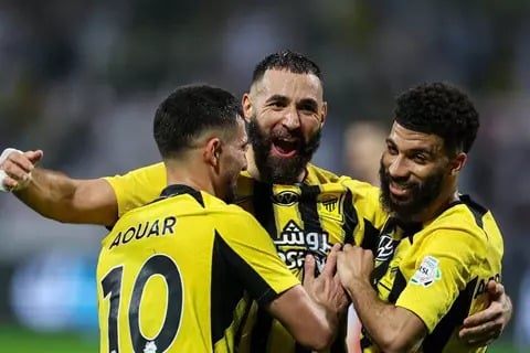 القنوات الناقلة لمبارة الاتحاد والأخدود اليوم في دوري روشن السعودي 2025/2024