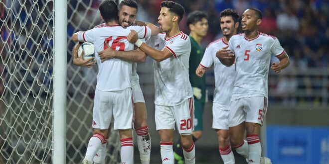 القنوات الناقلة لمباراة الإمارات وإيران اليوم الخميس في تصفيات كأس العالم 2026