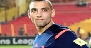 طاقم تحكيم مباراة الأهلي والزمالك اليوم