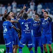 التشكيل المتوقع للهلال ضد الشباب.. مفاجآت محتملة في قمة الدوري السعودي 2025