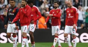 موعد مباراة مانشستر يونايتد وليون في إياب ربع نهائي الدوري الأوروبي 2025/2024 والقنوات الناقلة