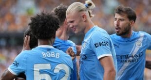 معلق مباراة مانشستر سيتي وتوتنهام اليوم السبت في الدوري الإنجليزي 2026/2025 والقنوات الناقلة