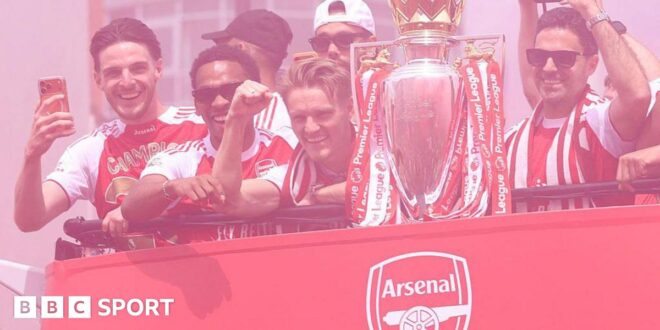 Arsenal title parade: Gunners' men celebrate Premier League success with bus parade