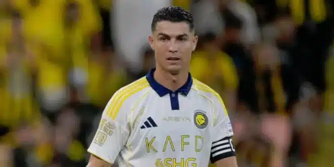 كريستيانو رونالدو، أعصابه انهارت (فيديو)
