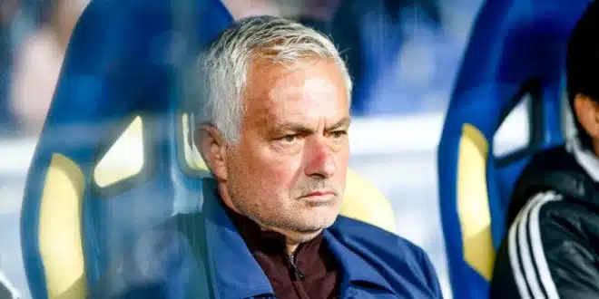 جوزيه مورينيو يطلب أربعة طلبات من ريال مدريد