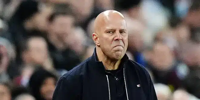 ليفربول يعلن رحيله المفاجئ