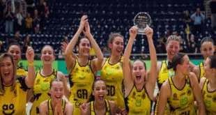 Netball Super League: Manchester Thunder reach Grand Final as Loughborough Lightning keep hopes alive