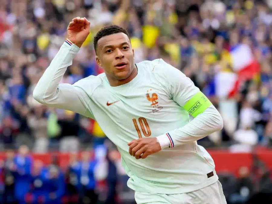 التشكيل المتوقع لمنتخب فرنسا أمام إنجلترا